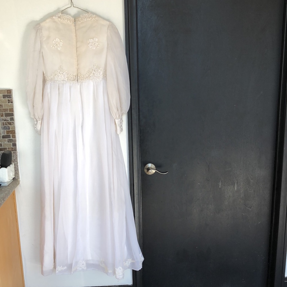 Antique Edwardian White Tea Gown View 6